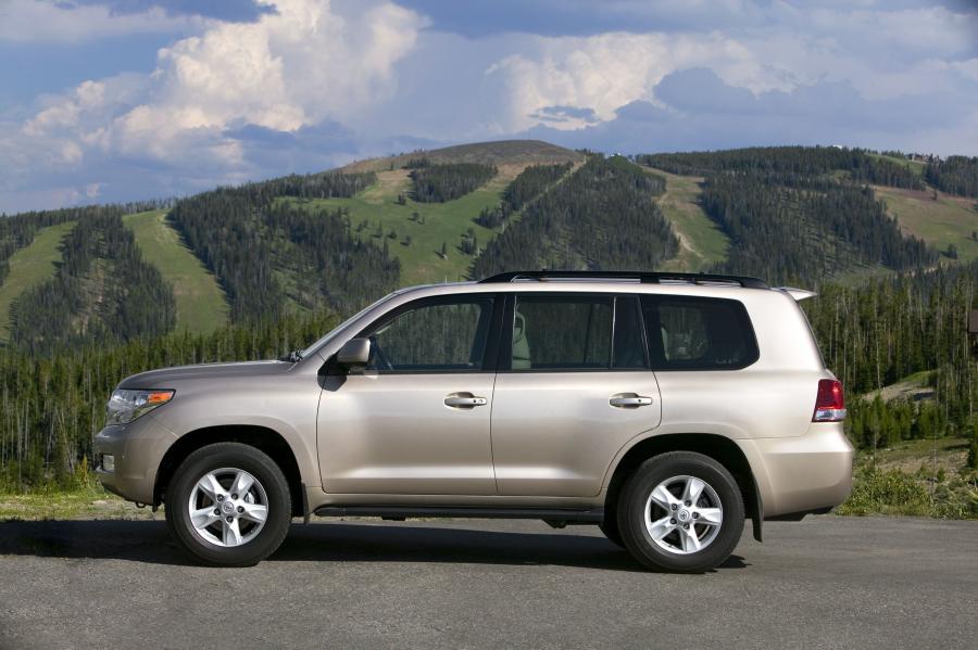  Toyota Land Cruiser 200 2009 года  (фото 81 из 83)